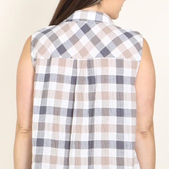 TAUPE GRAY GINGHAM PRINT TAILORED NECKLINE BUTTON DOWN WITH FRONT POCKET & LACE - Picture 4 of 5